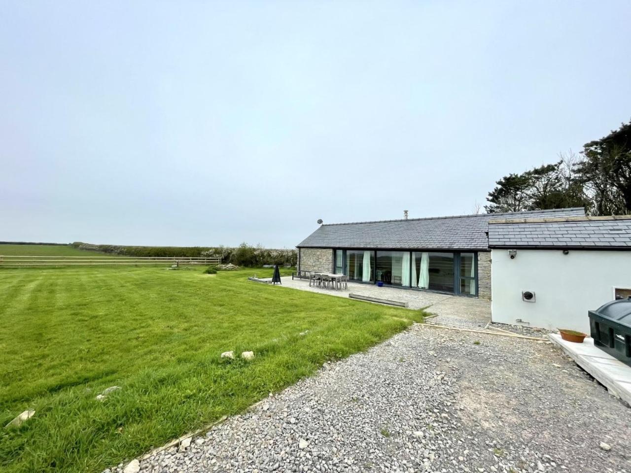 Cosy Barn With Views In Wick Vale Of Glamorgan Eksteriør bilde